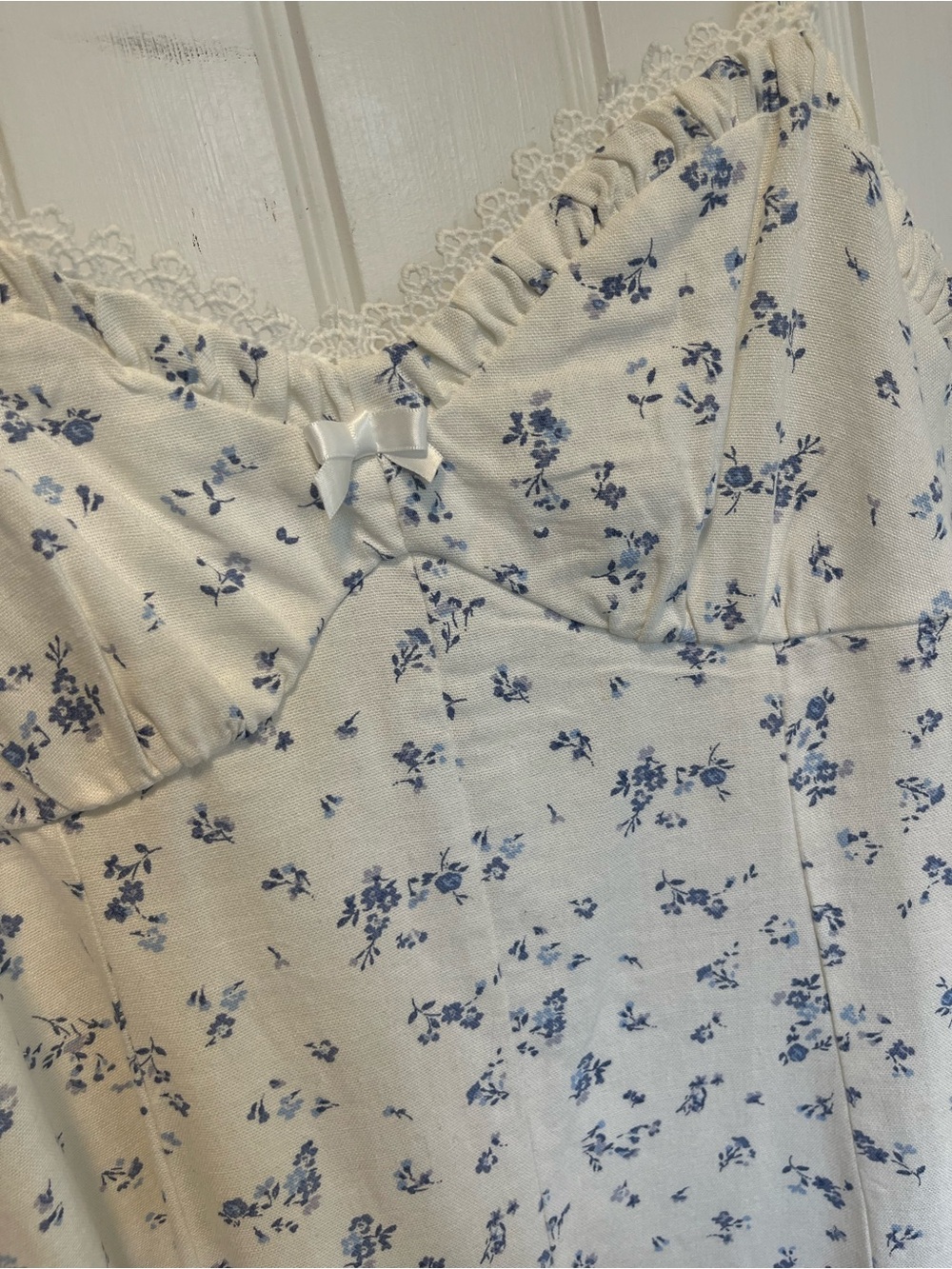 “Ditsy” Floral Sweetheart-Neck Mini Dress - Picture 6 of 12